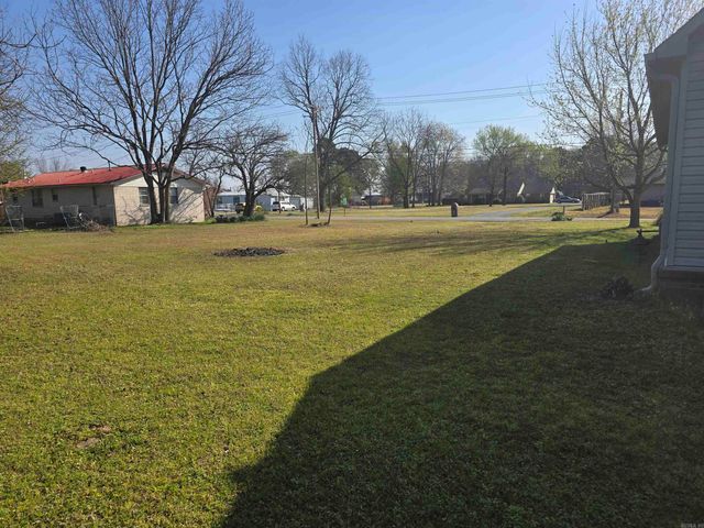 831 N Beech Street, Beebe, AR 72012