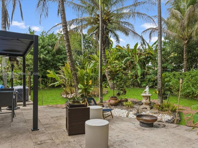 357 NE 117th St, Miami, FL 33161