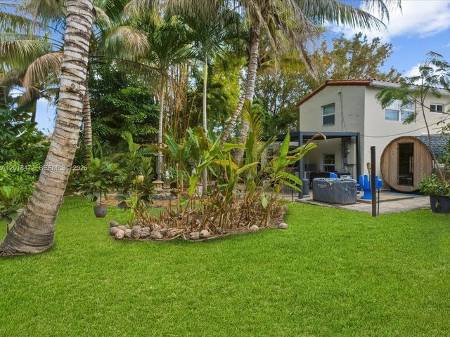 357 NE 117th St, Miami, FL 33161