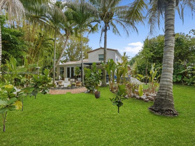 357 NE 117th St, Miami, FL 33161