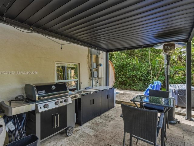 357 NE 117th St, Miami, FL 33161