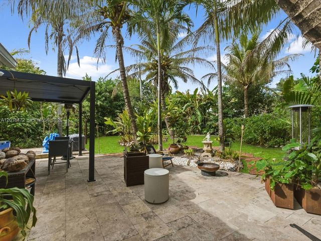 357 NE 117th St, Miami, FL 33161