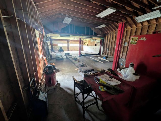 2854 Blake Road, Portage, IN 46368