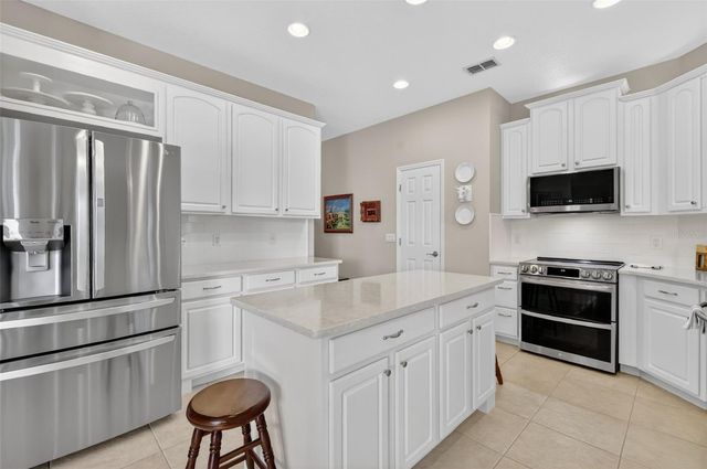 9096 LAUREL RIDGE DRIVE, Mount Dora, FL 32757