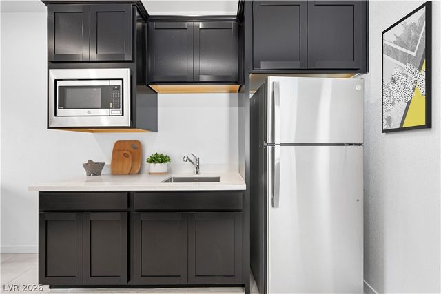 140 Harper Crest Avenue, Henderson, NV 89011