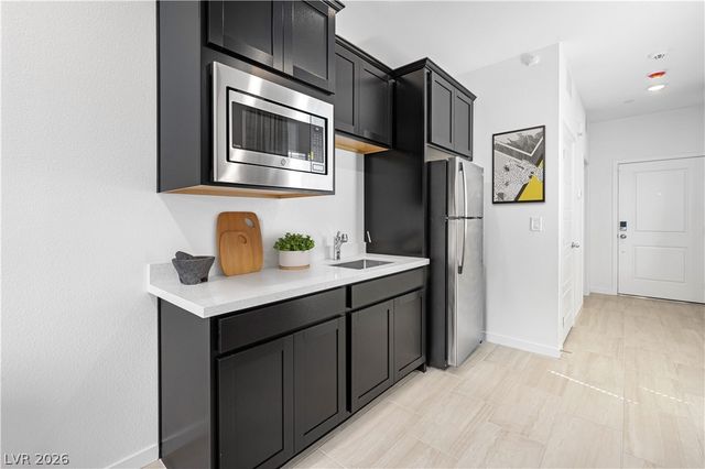 140 Harper Crest Avenue, Henderson, NV 89011