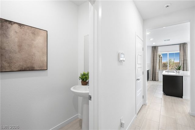 140 Harper Crest Avenue, Henderson, NV 89011