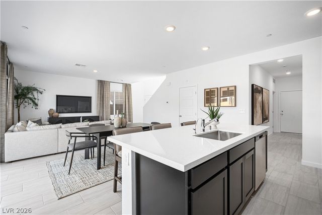 140 Harper Crest Avenue, Henderson, NV 89011