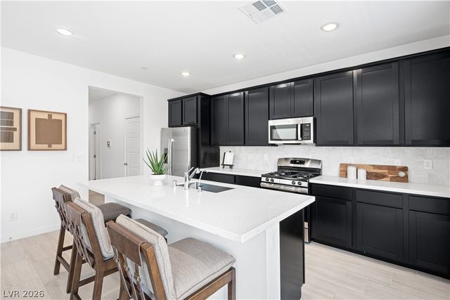 140 Harper Crest Avenue, Henderson, NV 89011