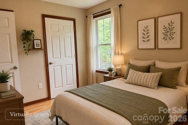 5 Springmill Drive, Asheville, NC 28806