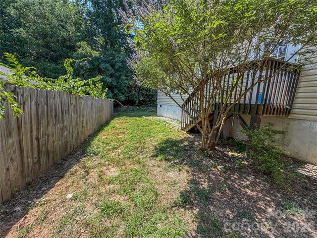 5 Springmill Drive, Asheville, NC 28806
