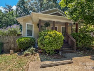 5 Springmill Drive, Asheville, NC 28806