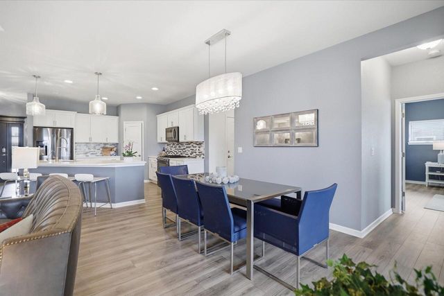 W136N6171 Weyer Farm DRIVE, Menomonee Falls, WI 53051