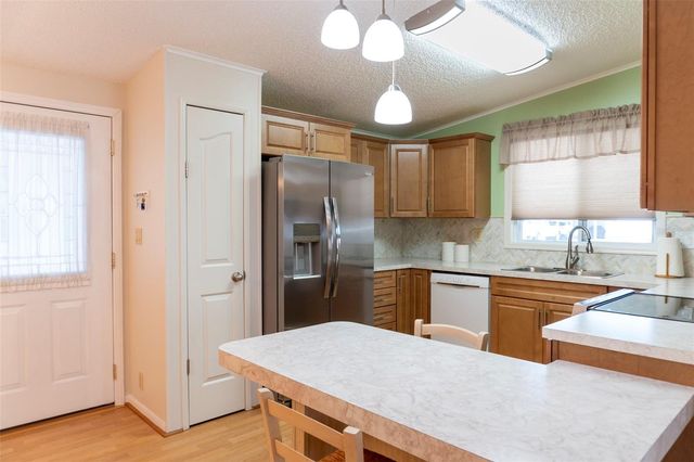 36946 TARA AVENUE, Zephyrhills, FL 33542