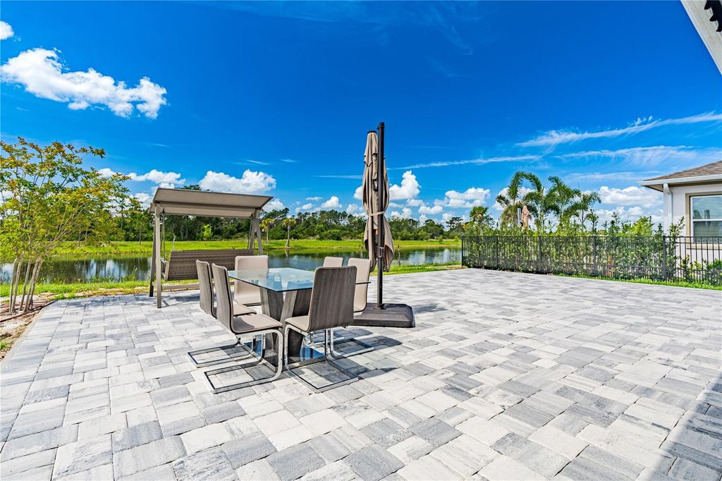 Image 21 of property listing at 10156 BALLAST DRIVE, Orlando, FL 32827