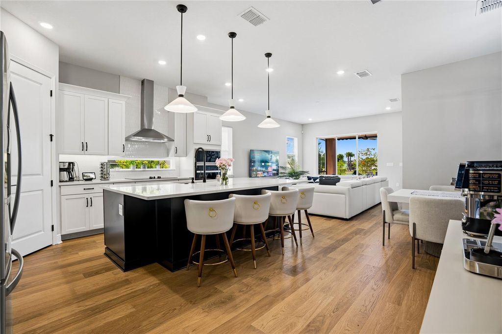 Image 5 of property listing at 10156 BALLAST DRIVE, Orlando, FL 32827