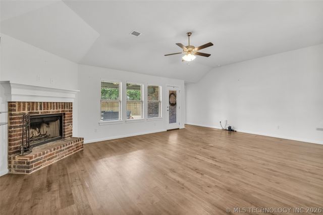 2130 E 140th Street, Bixby, OK 74008
