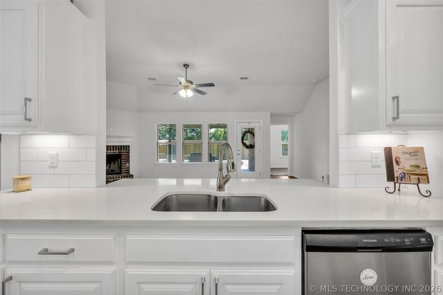 2130 E 140th Street, Bixby, OK 74008