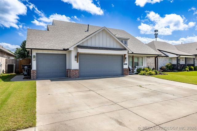 2130 E 140th Street, Bixby, OK 74008