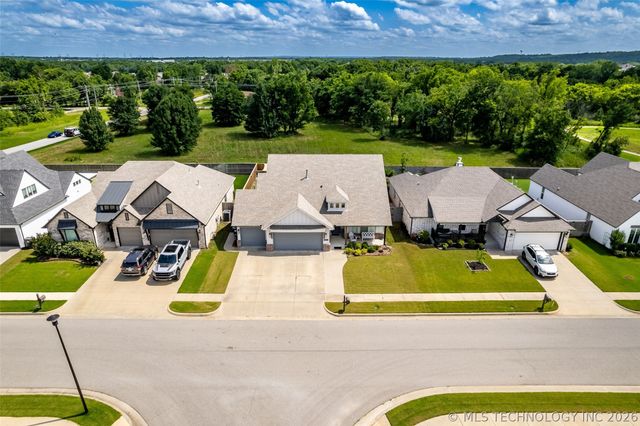 2130 E 140th Street, Bixby, OK 74008