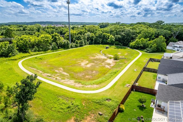2130 E 140th Street, Bixby, OK 74008