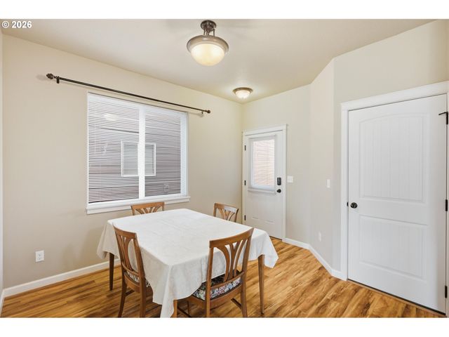 2967 25TH Ave, Forest Grove, OR 97116