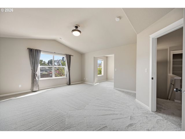 2967 25TH Ave, Forest Grove, OR 97116
