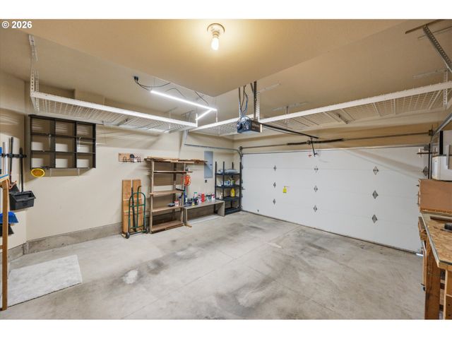 2967 25TH Ave, Forest Grove, OR 97116