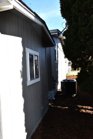 456 Whispering Willow Drive, Grants Pass, OR 97527