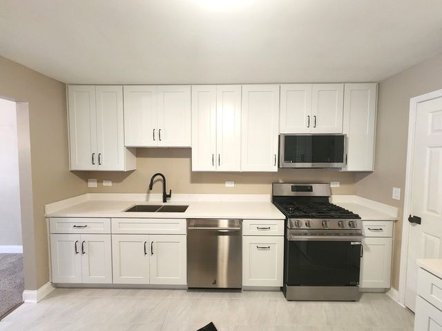 1001 Butternut Lane C, Mount Prospect, IL 60056