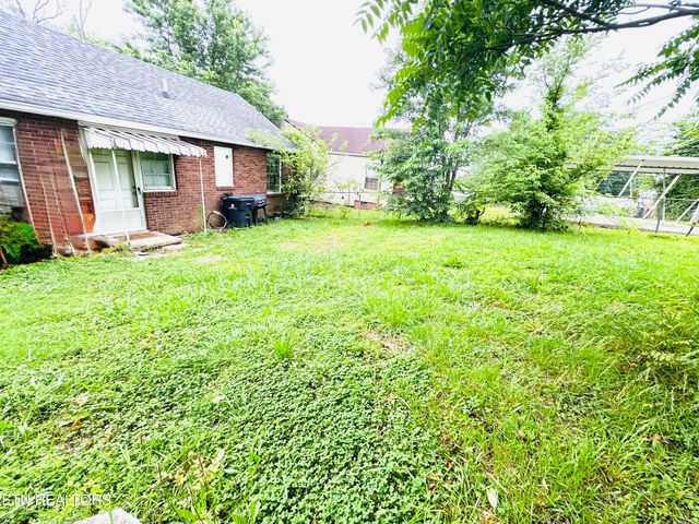 719 E Emerald Ave, Knoxville, TN 37917