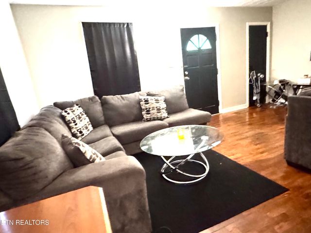 719 E Emerald Ave, Knoxville, TN 37917