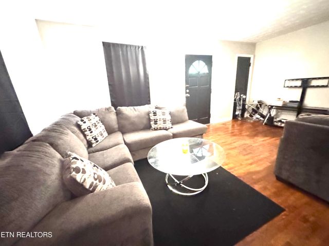 719 E Emerald Ave, Knoxville, TN 37917