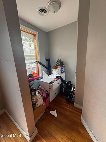 193 Livingston Avenue, Albany, NY 12210