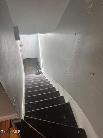 193 Livingston Avenue, Albany, NY 12210