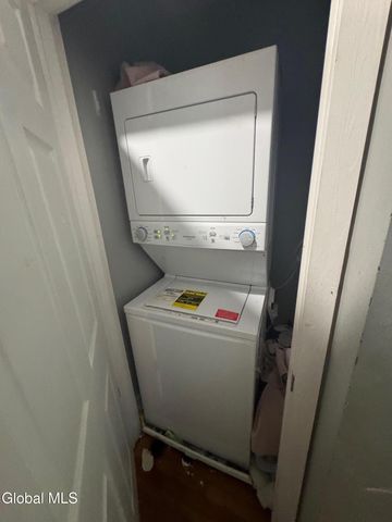 193 Livingston Avenue, Albany, NY 12210