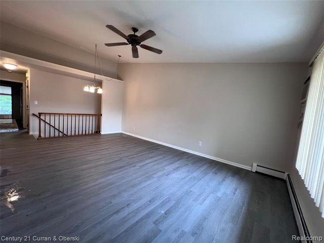 61958 Ticonderoga Drive, South Lyon, MI 48178
