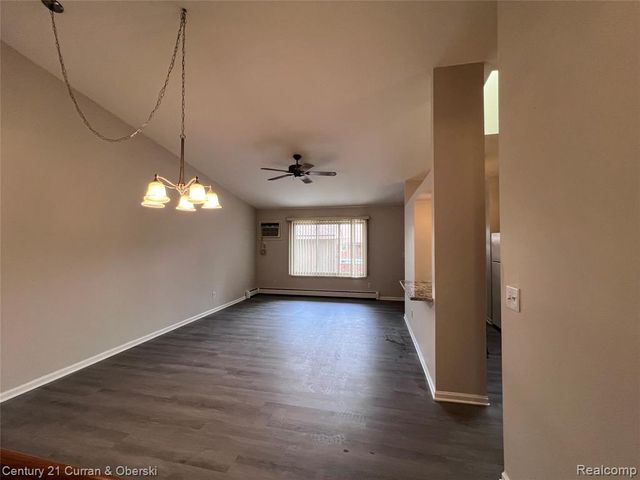 61958 Ticonderoga Drive, South Lyon, MI 48178