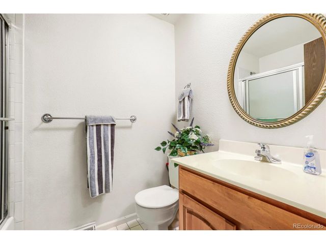 1722 S Uvalda St, Aurora, CO 80012