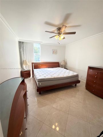 200 172nd St 220, Sunny Isles Beach, FL 33160