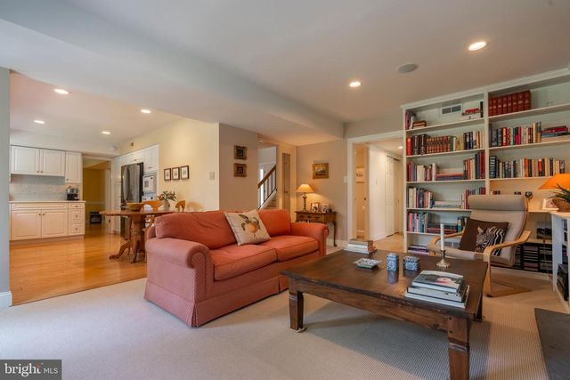 890 VILLAGE CIR, Blue Bell, PA 19422