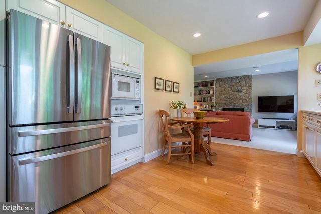 890 VILLAGE CIR, Blue Bell, PA 19422