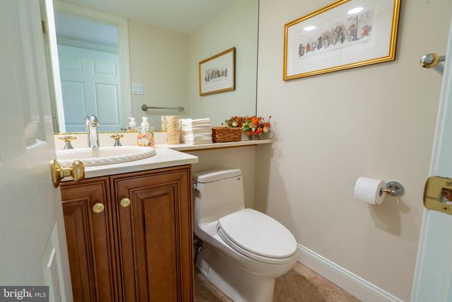 890 VILLAGE CIR, Blue Bell, PA 19422