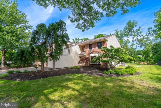 890 VILLAGE CIR, Blue Bell, PA 19422