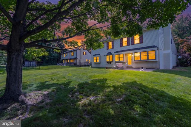 890 VILLAGE CIR, Blue Bell, PA 19422