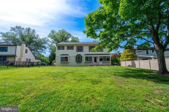 890 VILLAGE CIR, Blue Bell, PA 19422