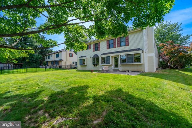890 VILLAGE CIR, Blue Bell, PA 19422
