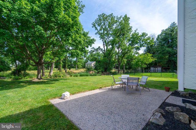 890 VILLAGE CIR, Blue Bell, PA 19422