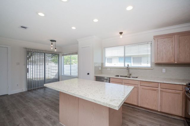 9603 Farrell Drive, Houston, TX 77070