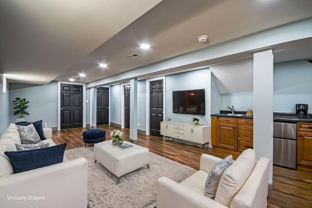 1237 E 95th Street, Chicago, IL 60628